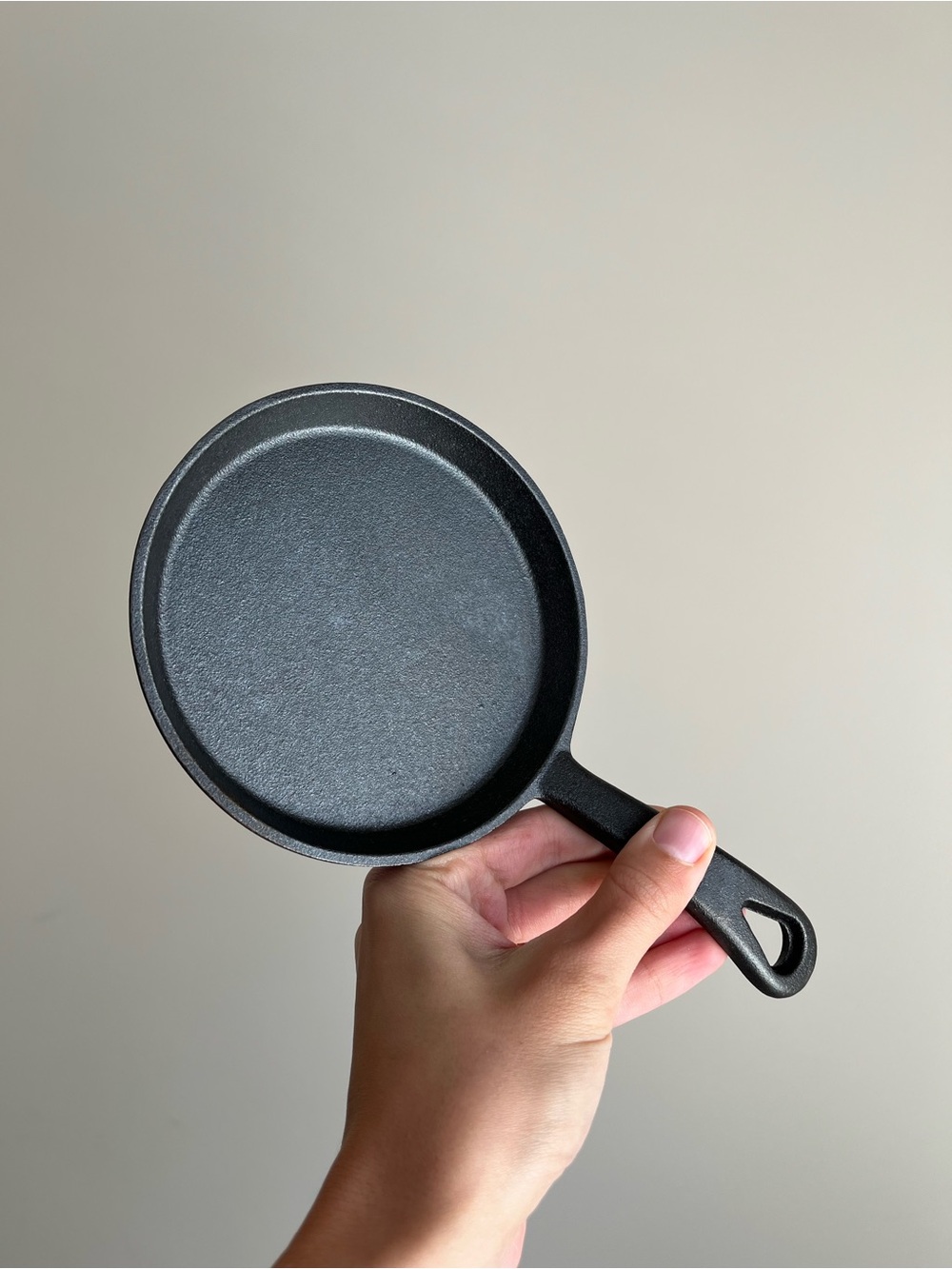 Mini Cast Iron Skillet for Personal Cookies Bakeware